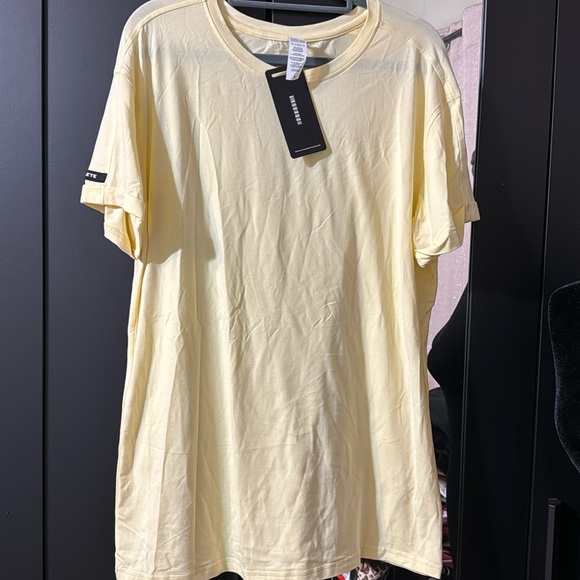 Alphalete Tops - ALPHALETE tee